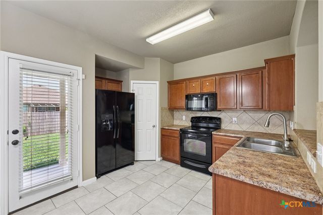 105 Casita Cove, San Marcos, TX 78666