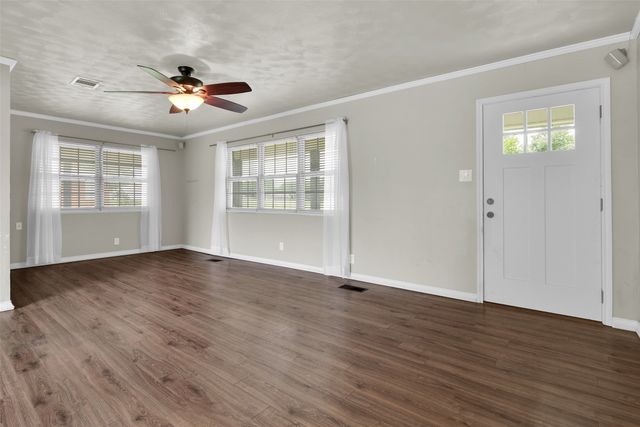 706 W Cheri Ann Drive W, Bells, TX 75414