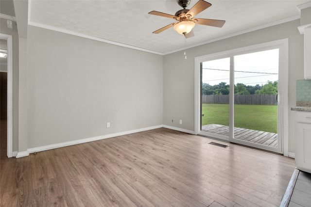 706 W Cheri Ann Drive W, Bells, TX 75414