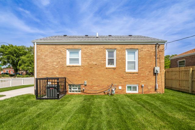 2200 Rhode Island Street, Gary, IN 46407