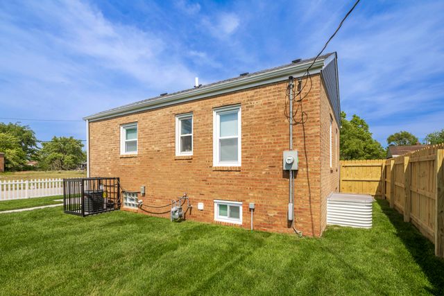 2200 Rhode Island Street, Gary, IN 46407