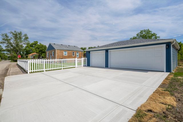 2200 Rhode Island Street, Gary, IN 46407