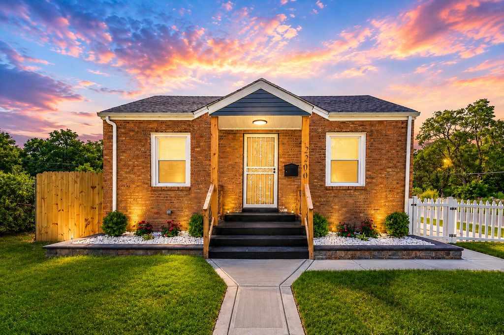 2200 Rhode Island Street, Gary, IN 46407