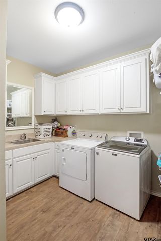 1687 W Point Rd, Kilgore, TX 75662