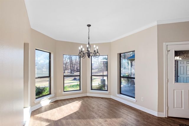 1687 W Point Rd, Kilgore, TX 75662