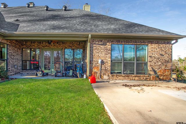 1687 W Point Rd, Kilgore, TX 75662