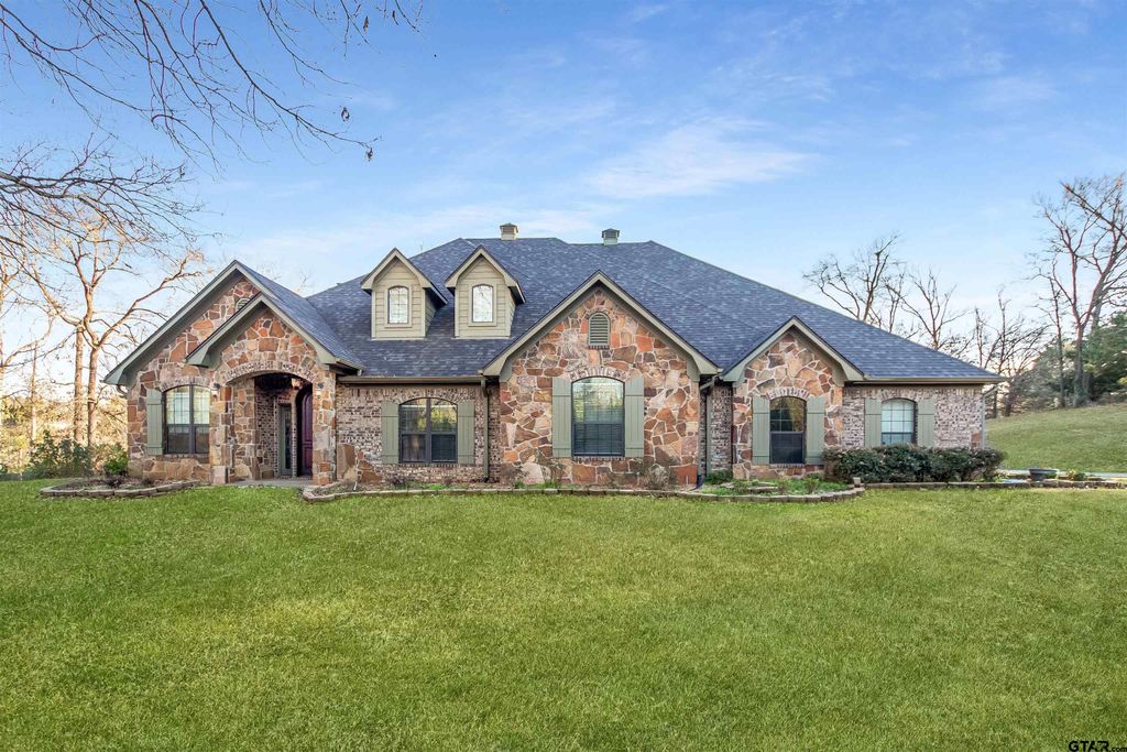 1687 W Point Rd, Kilgore, TX 75662