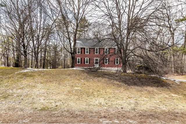 33 Lawson Farm Rd, Londonderry, NH 03053