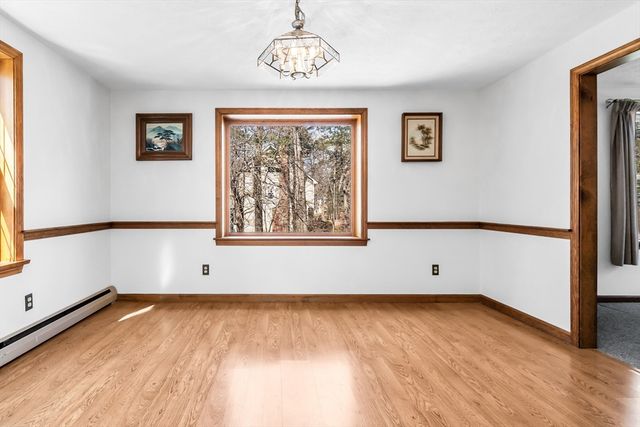 33 Lawson Farm Rd, Londonderry, NH 03053