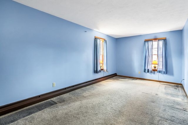 33 Lawson Farm Rd, Londonderry, NH 03053