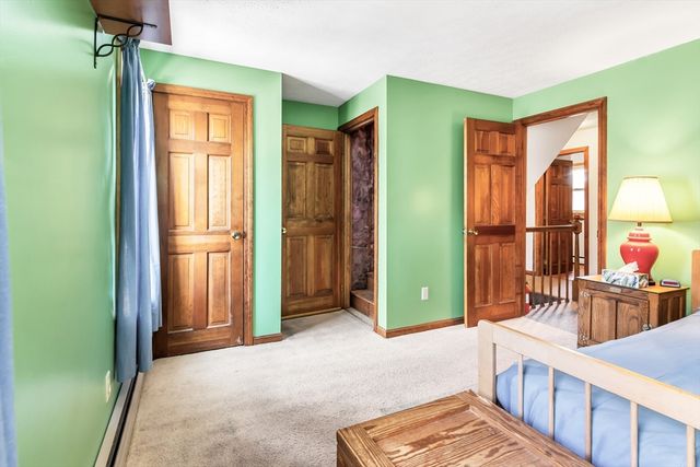 33 Lawson Farm Rd, Londonderry, NH 03053