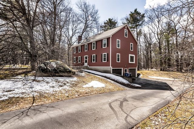 33 Lawson Farm Rd, Londonderry, NH 03053