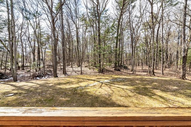 33 Lawson Farm Rd, Londonderry, NH 03053