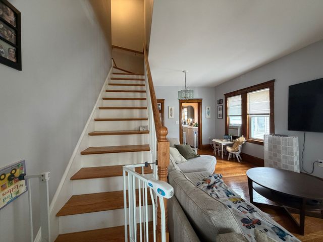 151 Oakland St 1, Malden, MA 02148