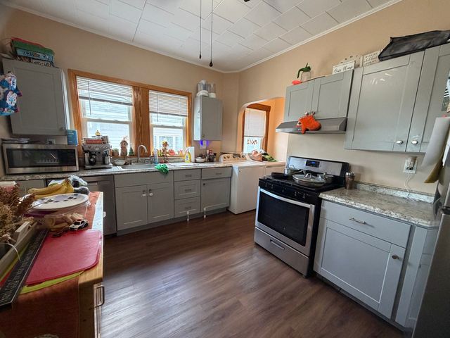 151 Oakland St 1, Malden, MA 02148