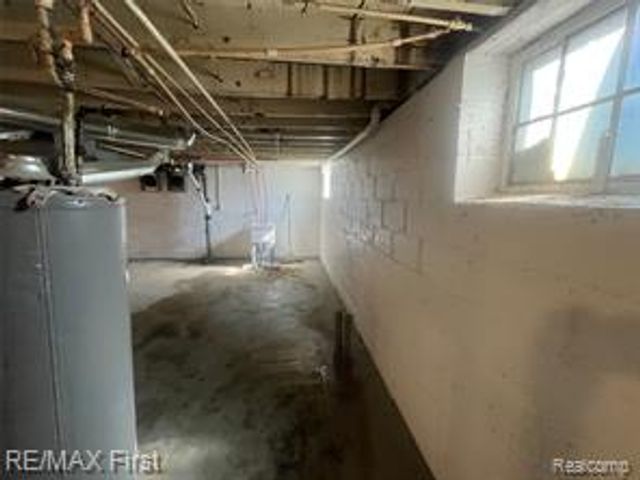 14903 Mapleridge Street, Detroit, MI 48205