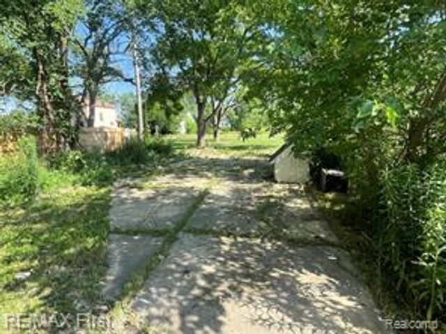 14903 Mapleridge Street, Detroit, MI 48205