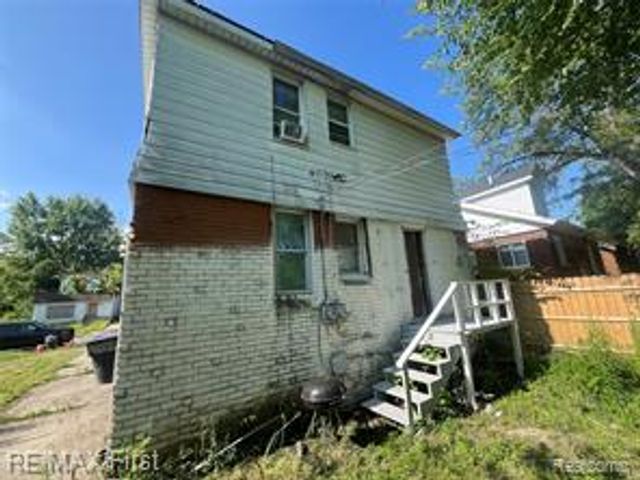 14903 Mapleridge Street, Detroit, MI 48205