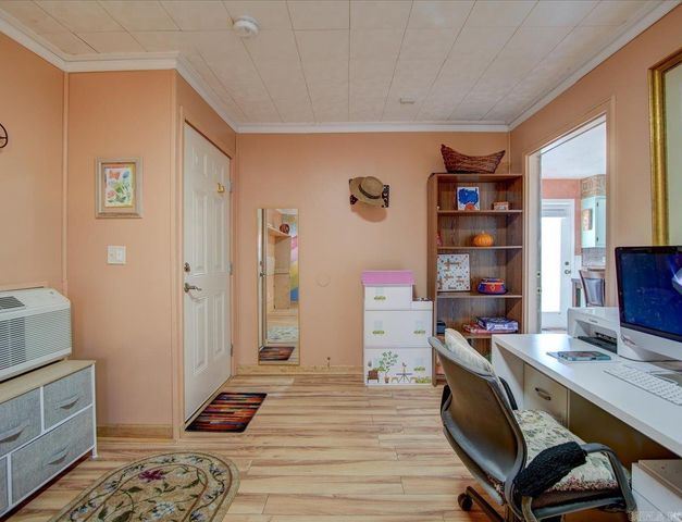 203 Sunset Bay Road, Hot Springs, AR 71913