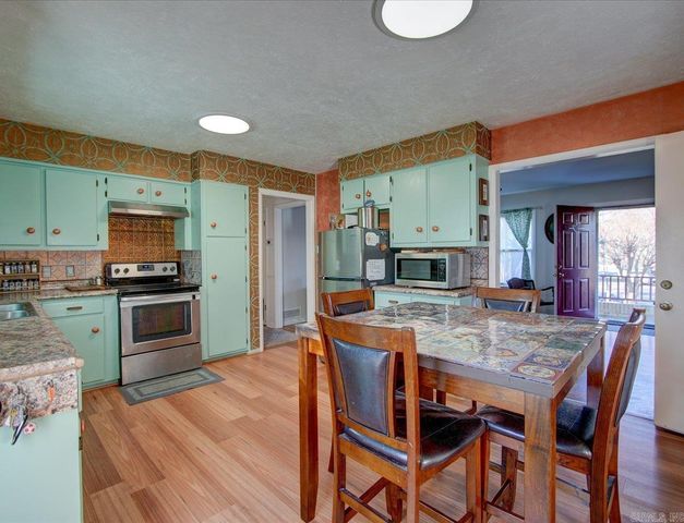 203 Sunset Bay Road, Hot Springs, AR 71913