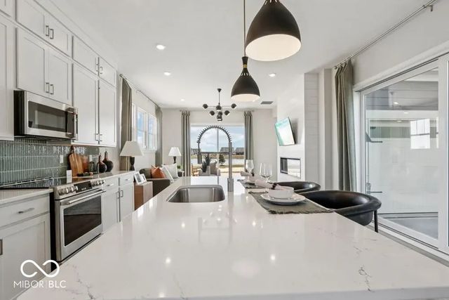 15691 Showdown Road, Noblesville, IN 46060