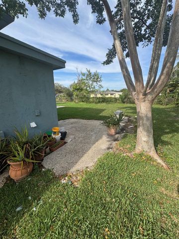 4551 NW 12th St, Lauderhill, FL 33313