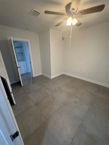 4551 NW 12th St, Lauderhill, FL 33313