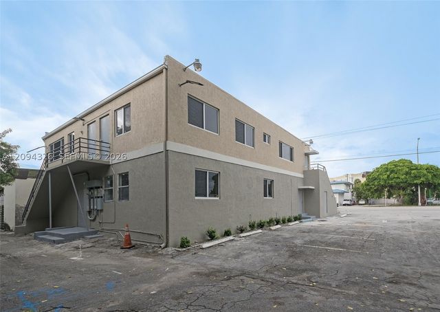 11911 W Dixie Hwy, Miami, FL 33161