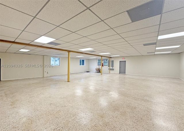 11911 W Dixie Hwy, Miami, FL 33161