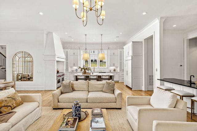 9242 Lehigh Dr, Brentwood, TN 37027