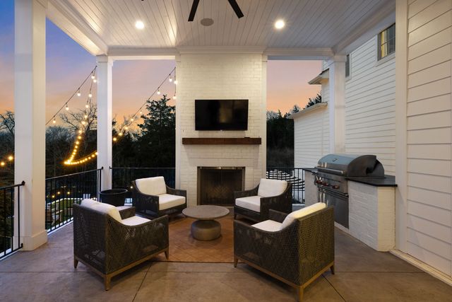 9242 Lehigh Dr, Brentwood, TN 37027