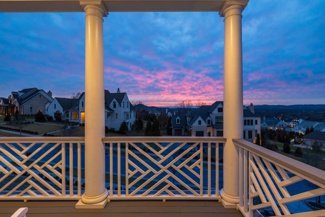 9242 Lehigh Dr, Brentwood, TN 37027