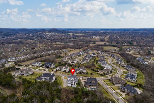 9242 Lehigh Dr, Brentwood, TN 37027