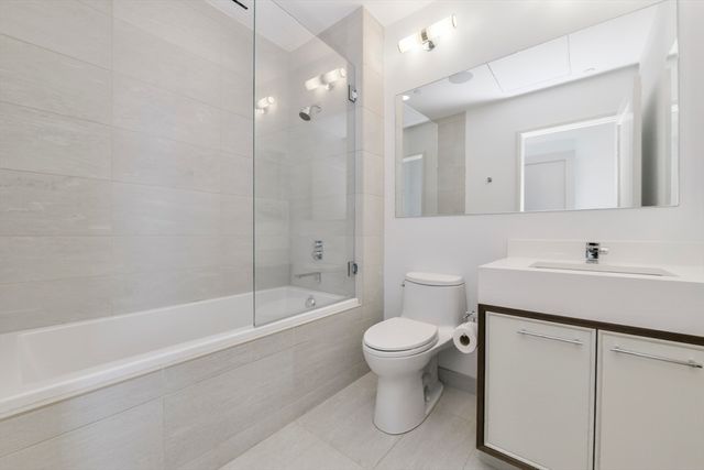 1 Dalton St 4604, Boston, MA 02199