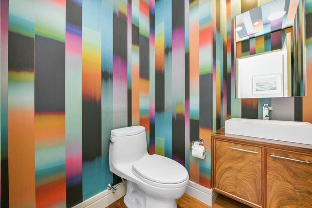 1 Dalton St 4604, Boston, MA 02199