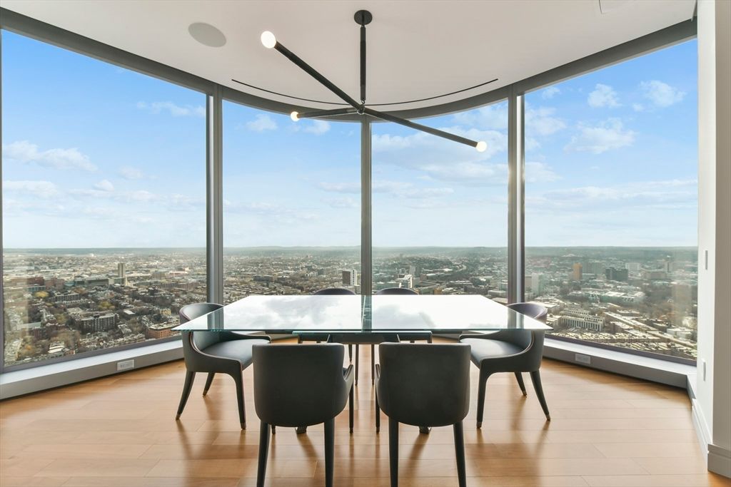 1 Dalton St 4604, Boston, MA 02199