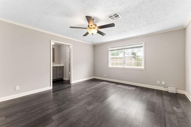 12219 Wessex Drive, Houston, TX 77089