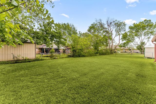 12219 Wessex Drive, Houston, TX 77089