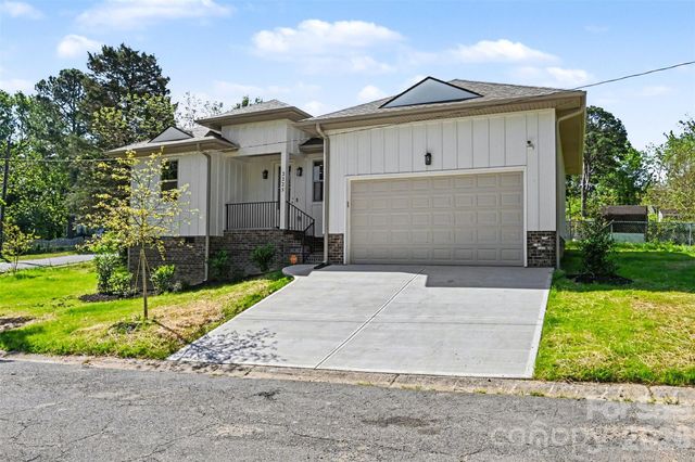 2225 Irma Street, Charlotte, NC 28216