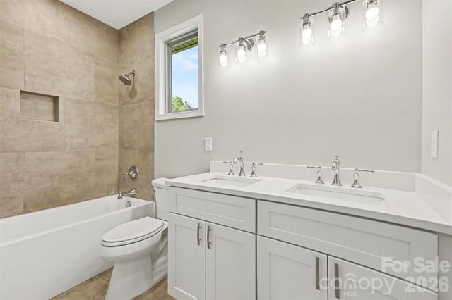2225 Irma Street, Charlotte, NC 28216