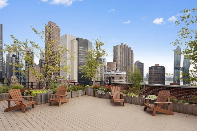 200 E 36th St Apt 8G, New York City, NY 10016
