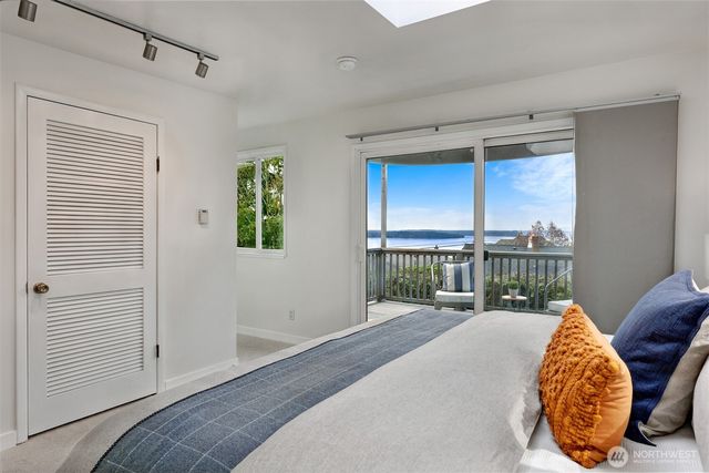 4123 55th Avenue SW, Seattle, WA 98116