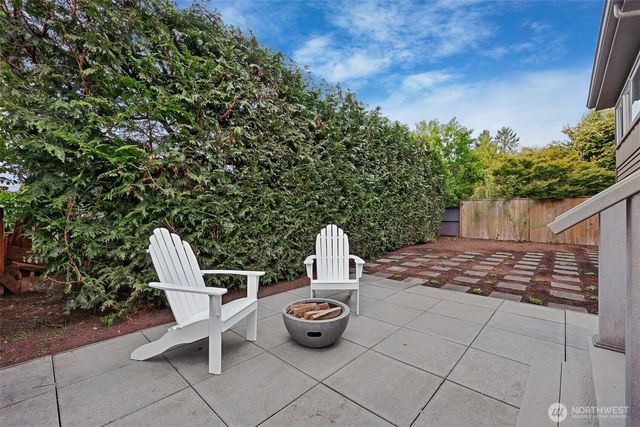 4123 55th Avenue SW, Seattle, WA 98116
