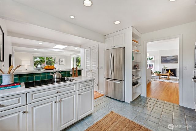 4123 55th Avenue SW, Seattle, WA 98116