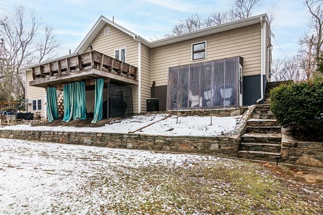 216 Vancouver Avenue, Warwick, RI 02886