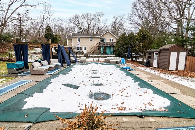 216 Vancouver Avenue, Warwick, RI 02886