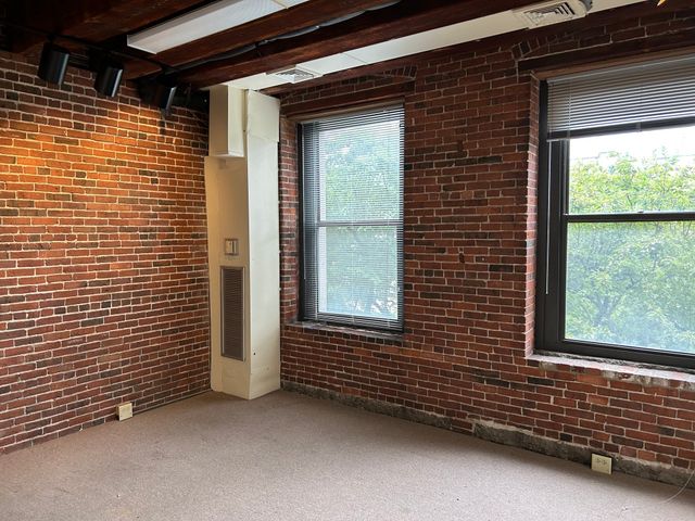 28 Atlantic Ave 232, Boston, MA 02110