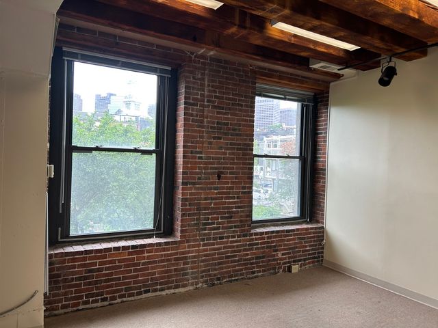 28 Atlantic Ave 232, Boston, MA 02110