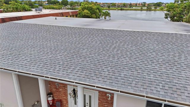 1040 Crystal Lake Dr 3 3, Deerfield Beach, FL 33064