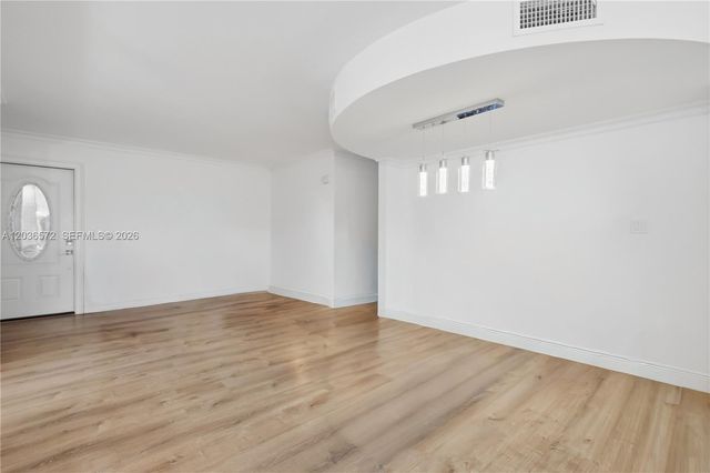 1040 Crystal Lake Dr 3 3, Deerfield Beach, FL 33064